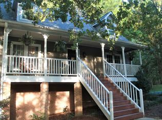 2305 Brandon Acres Dr, Buford, GA 30519