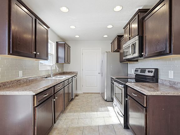 2nd image of 91 Creek Chase Rd