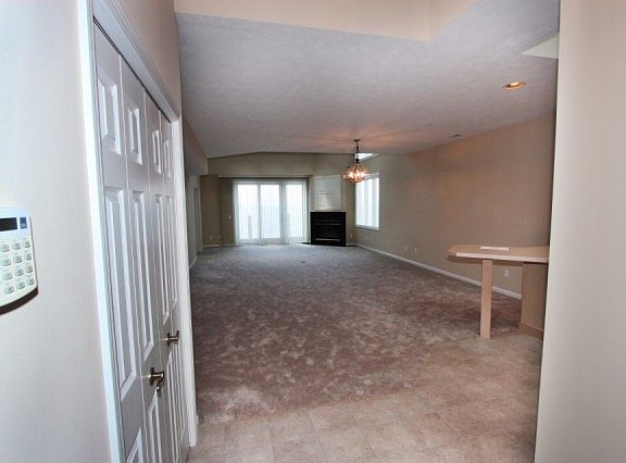 3rd image of 332 Grand Harbour Dr