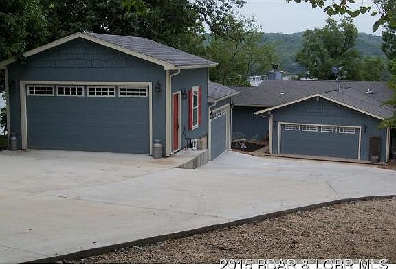 2nd image of 18 Hawks Point Dr