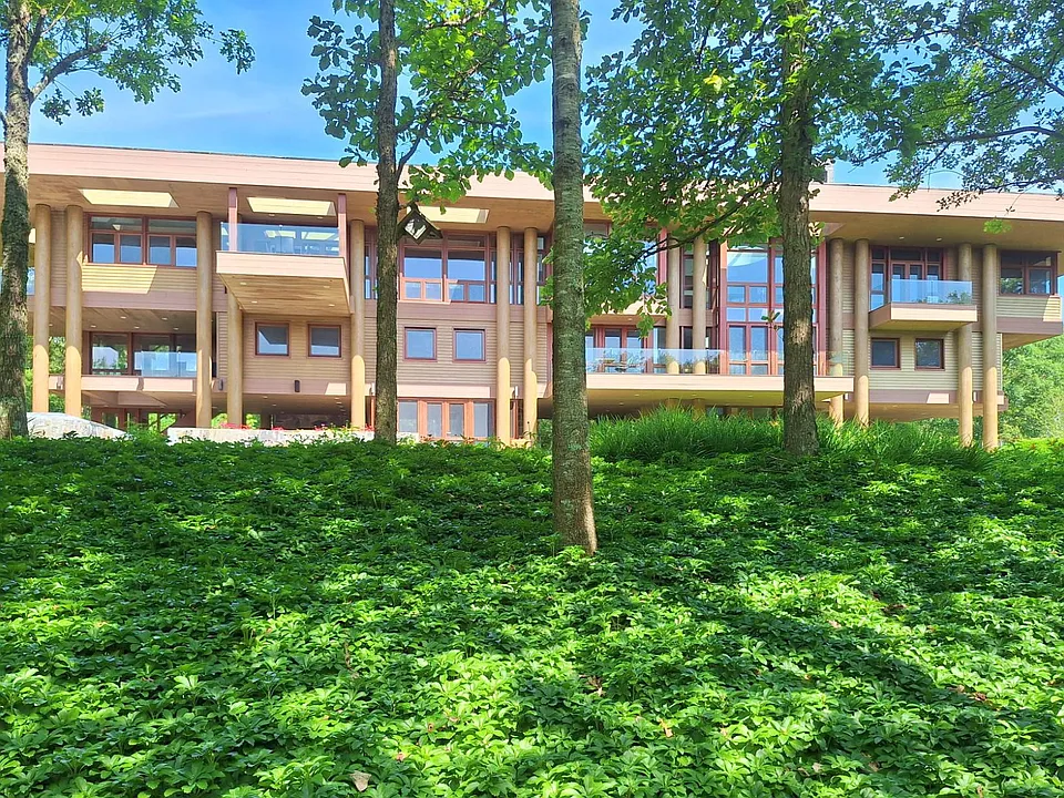 900 Noyac Path