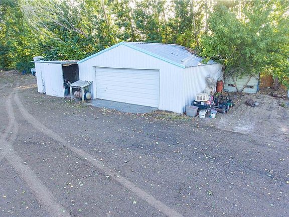 2nd image of 4398 Kathy Dr NE