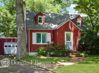 331 Coolidge Dr, Centerport, NY 11721