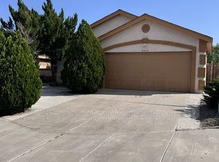 8938 Thor Rd SW, Albuquerque, NM 87121