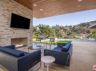10802 Alta View Dr, Studio City, CA 91604