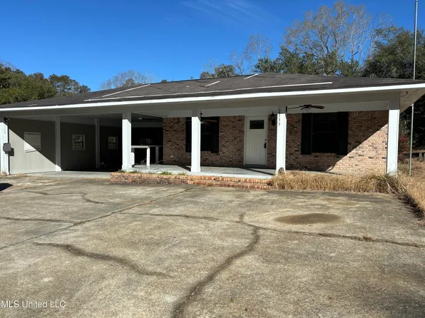 2133 Fig Farm Rd, Lucedale, MS 39452
