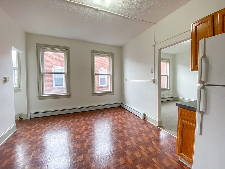 31-33 Bond St — Photo 37