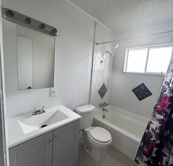 145 S Dexter Dr — Photo 11