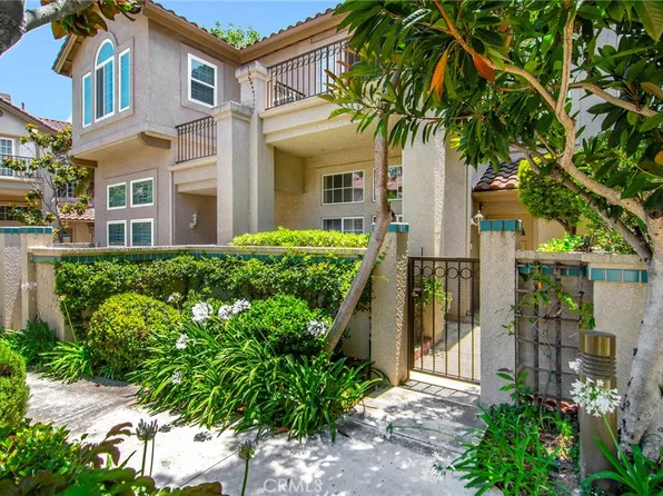 618 Warwick Ave, Thousand Oaks, CA 91360