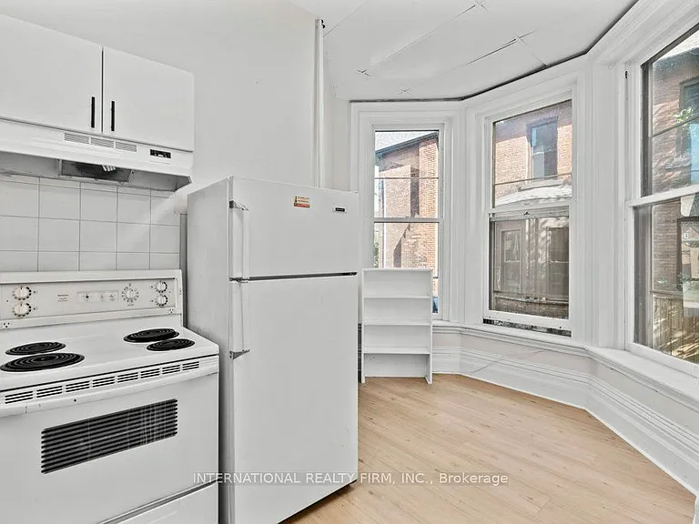 67 Ontario Ave #2 — Photo 11