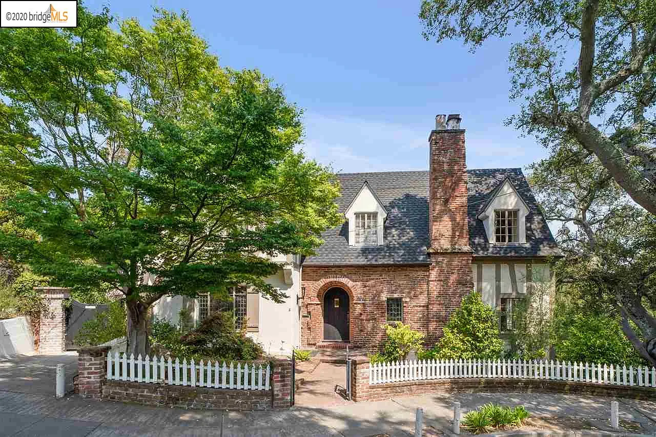6 Downey Pl photo 1