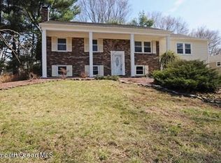 18 Taylor Rd, Marlboro, NJ 07746