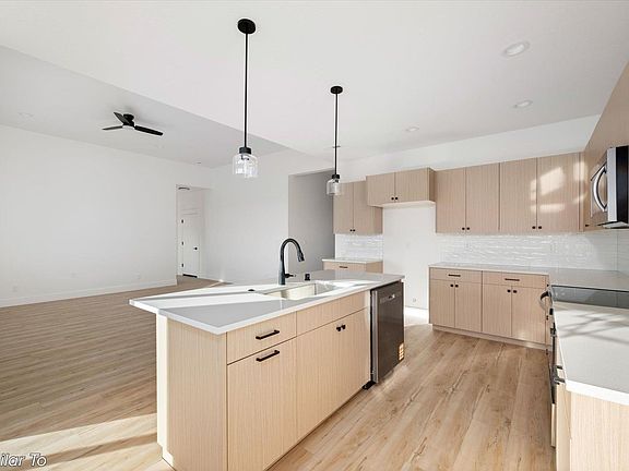 4th image of 1141 Fairhaven Loop #11