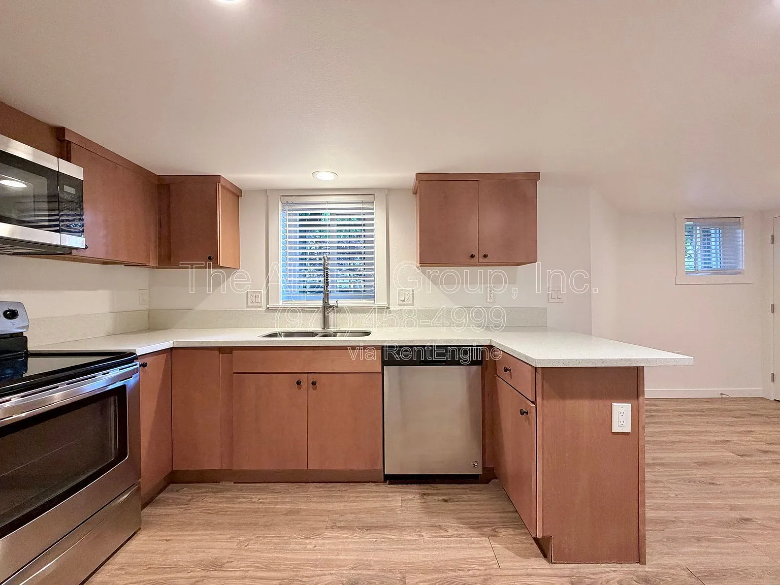 1 bed, 1.0 bath, 781 sqft, $1,495 — Photo 2