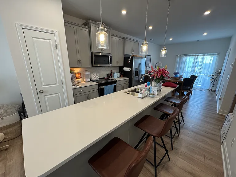 5009 Layman Dr — Photo 6
