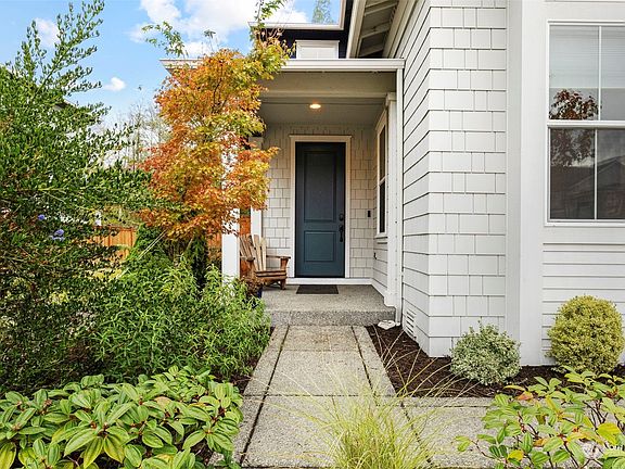 2nd image of 2467 NE Sunnymede Street