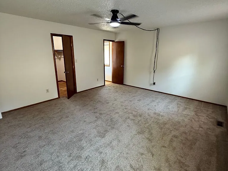 6840 Delmonico Dr — Photo 11