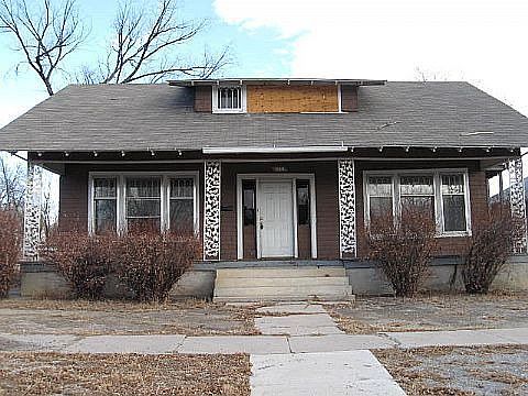 1st image of 920 N Iola Ave