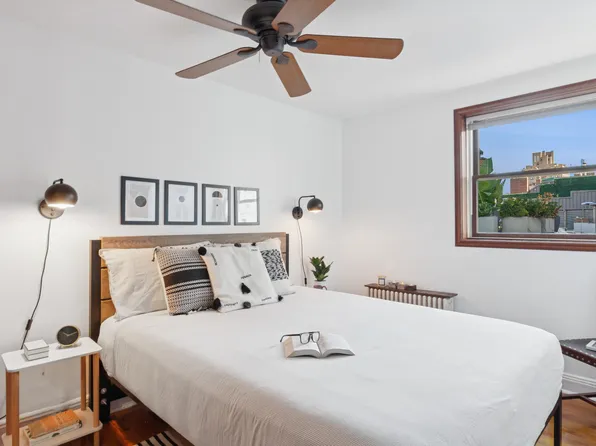 458 West 20th Street image 5 of 8