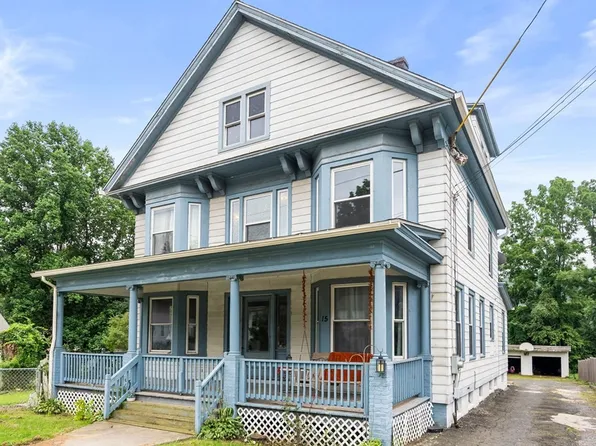 15 E Main St, Huntington, MA 01050