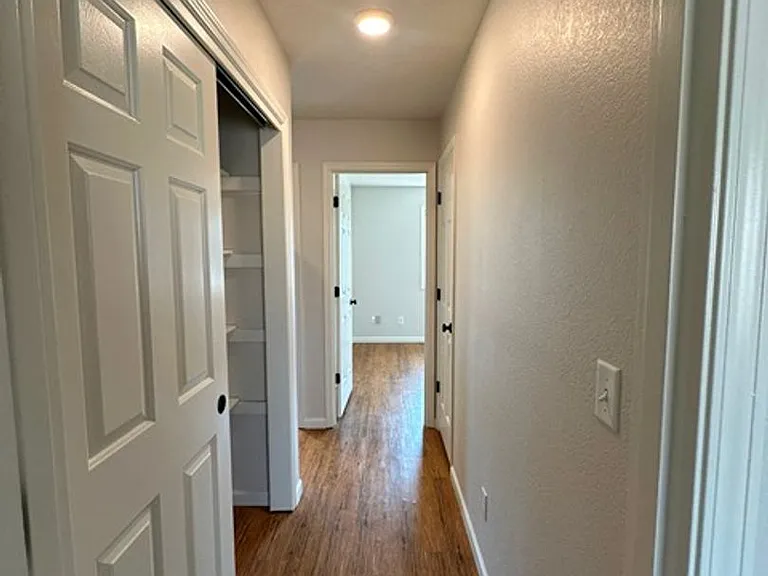 1716 Lakeview Ave — Photo 12