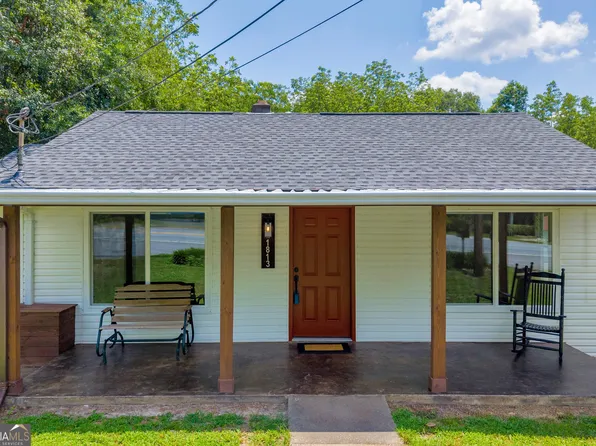 1813 W Currahee St, Toccoa, GA 30577