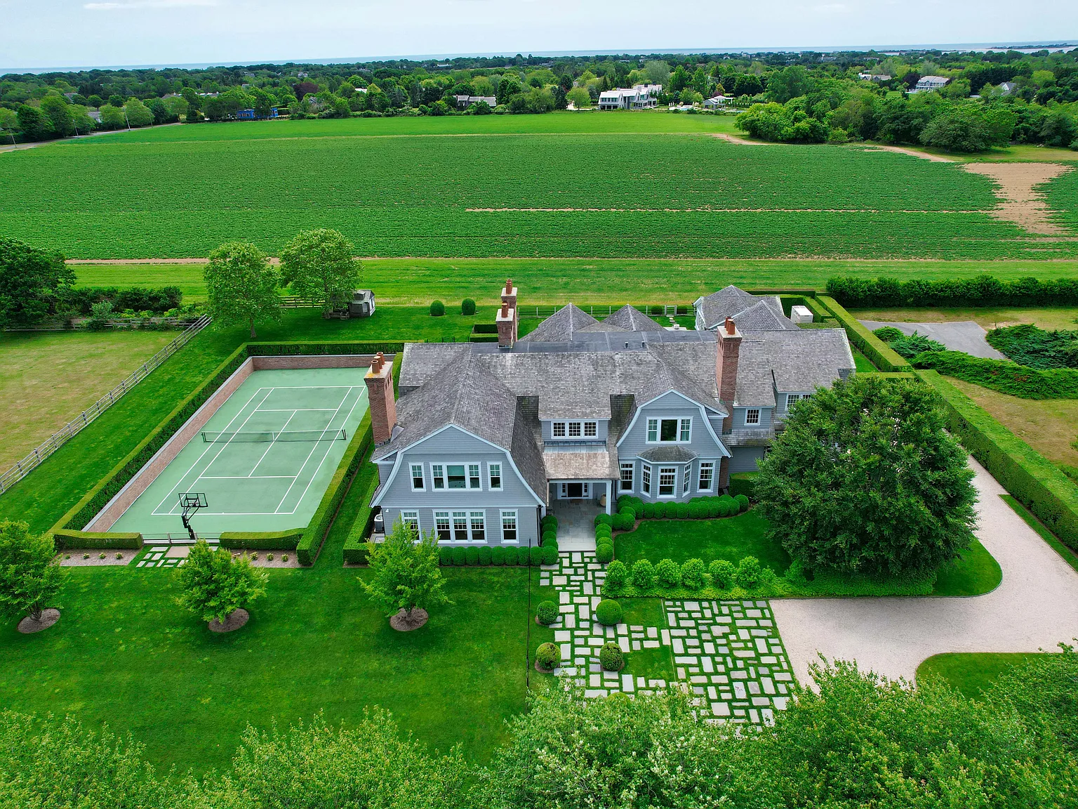 The Ultimate Bridgehampton Luxury Estate — Photo 2