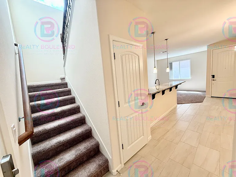 1019 Middle Gate Rd — Photo 11