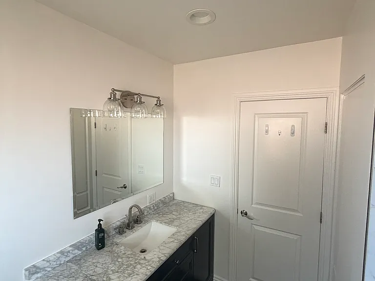 3052 Honolulu Ave #B — Photo 10
