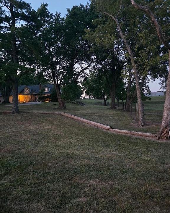 2nd image of 1220 NE Woods Chapel Rd