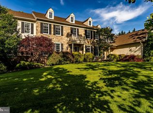 239 Weatherhill Dr, West Chester, PA 19382