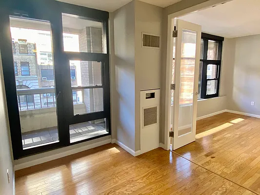 Rented by Tourma Realty LLC | media 20