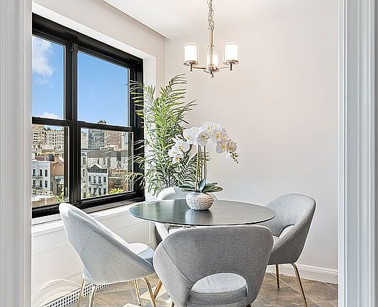 3rd image of 300 W 23rd St APT 9H