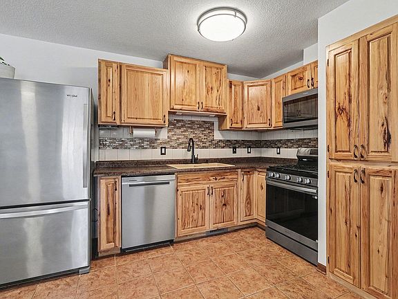 2nd image of 1011 Tyler Ave SE