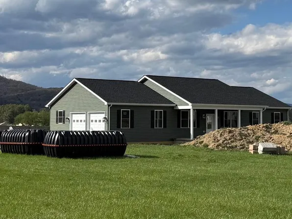 1611 Pleasant Vw, Mount Jackson, VA 22842