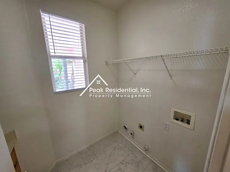 3333 E Island Ct — Photo 11