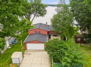 17131 Sunset Ave, Shakopee, MN 55379