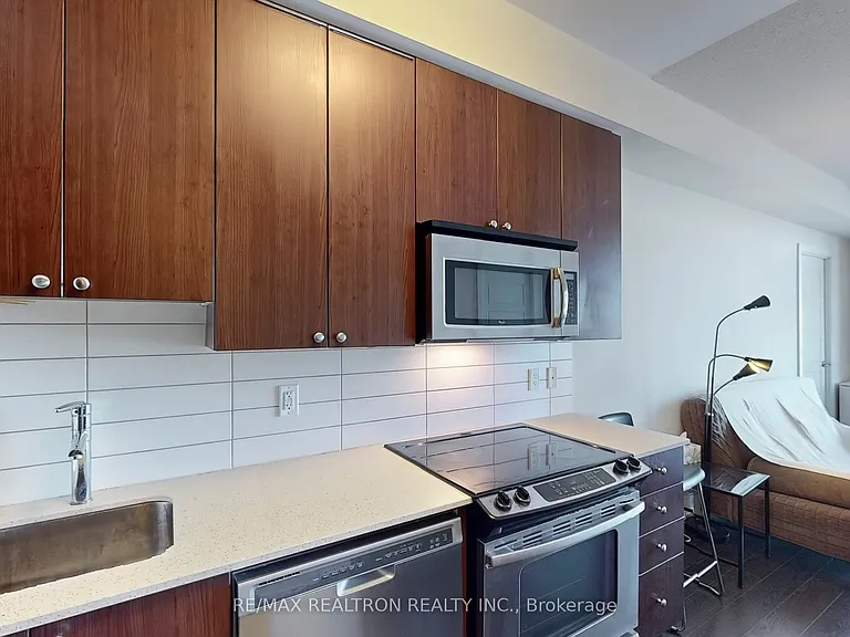 15 Viking Ln #708 — Photo 16