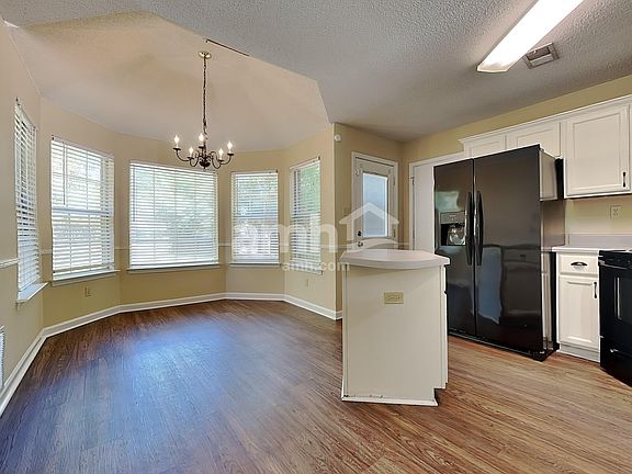 5th image of 5802 Eagleston Dr