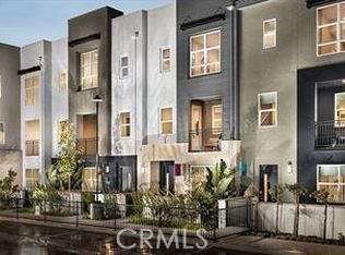 2320 Synergy Dr, Irvine, CA 92614