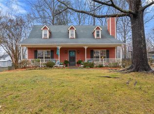 1112 Pepper Hill Rd, Greensboro, NC 27407