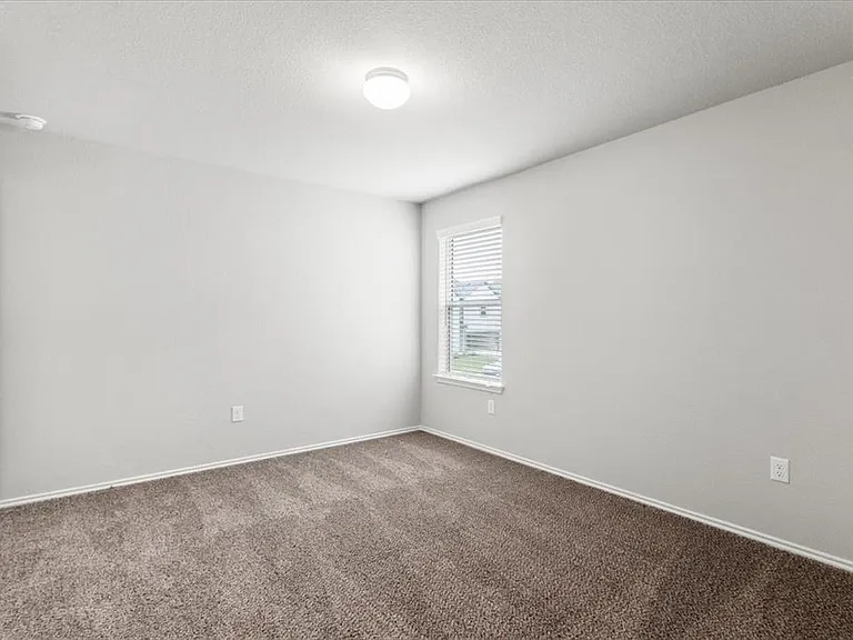 4909 Sea Salt Dr — Photo 33