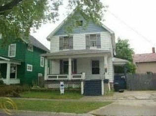 612 11th St, Port Huron, MI