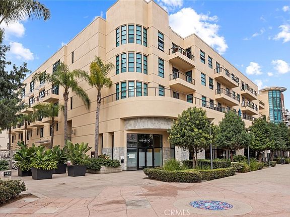 2nd image of 133 The Promenade N Unit 318