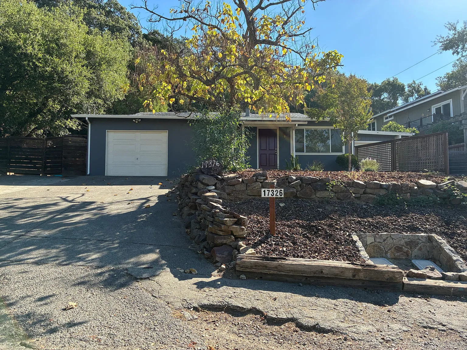 3 bed, $2,950 — Photo 2