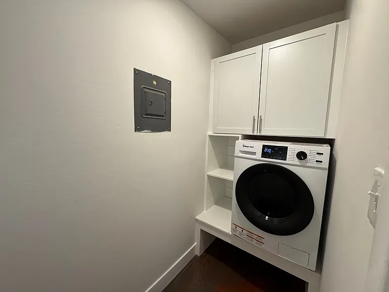 Library Place Apartments — Photo 97