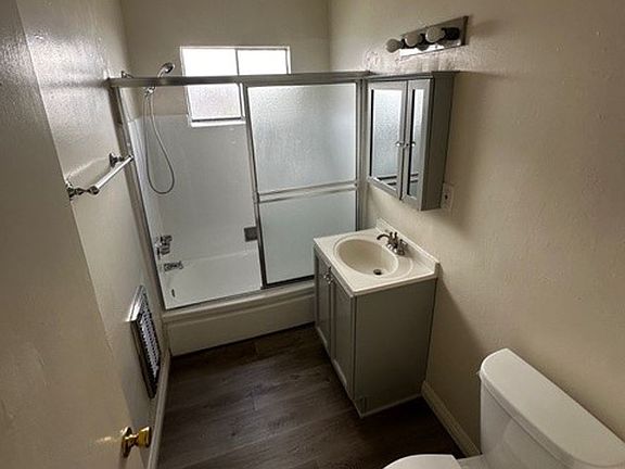 5th image of 6444-6448 Tujunga Ave #1