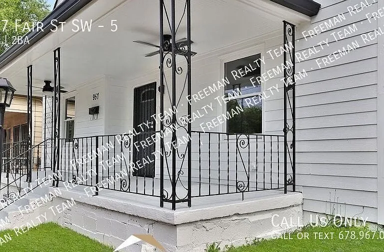 957 Fair St SW #5 — Photo 17