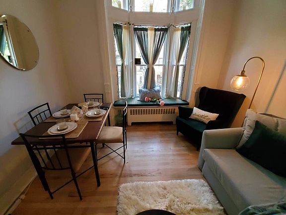 3rd image of 112 W 74th St #1F