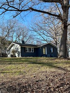 122 Rain Tree Trl, Mount Airy, NC, 27030